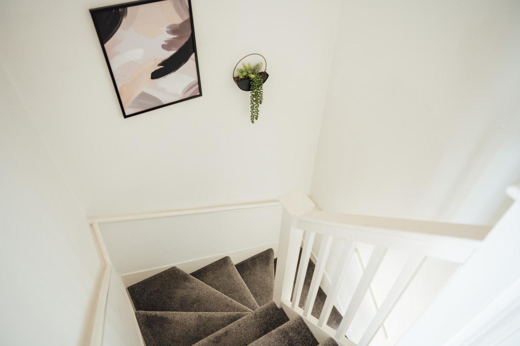 Stylish Central Kings Cross 2 Bedroom Flat Лондон Экстерьер фото